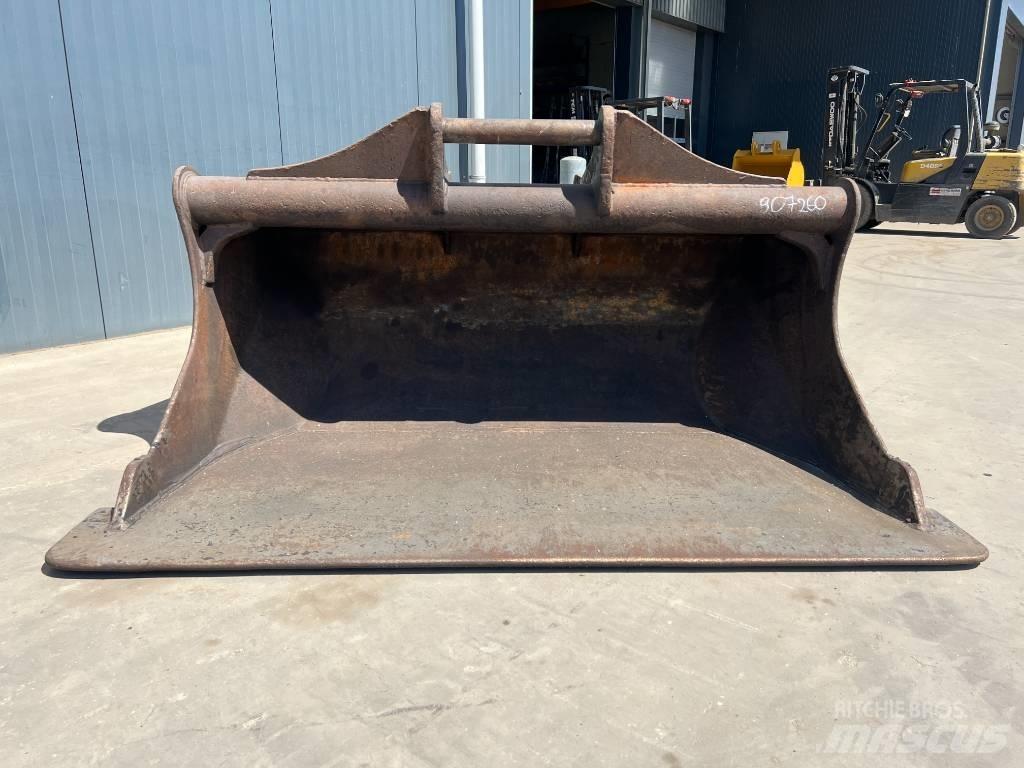 SMP S70 Benne