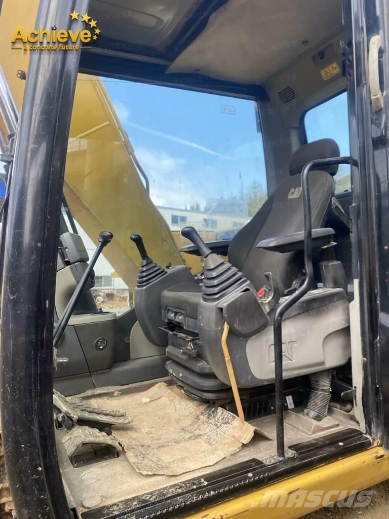 CAT 313D2GC Escavatori cingolati