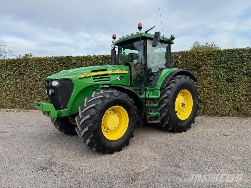 John Deere 7720 Trattori