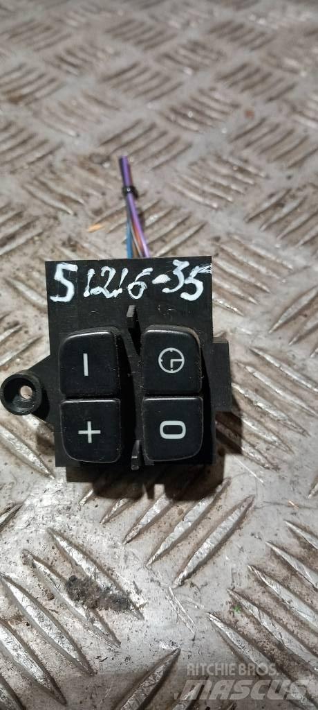Scania R 440   1789934 Cabine e interni