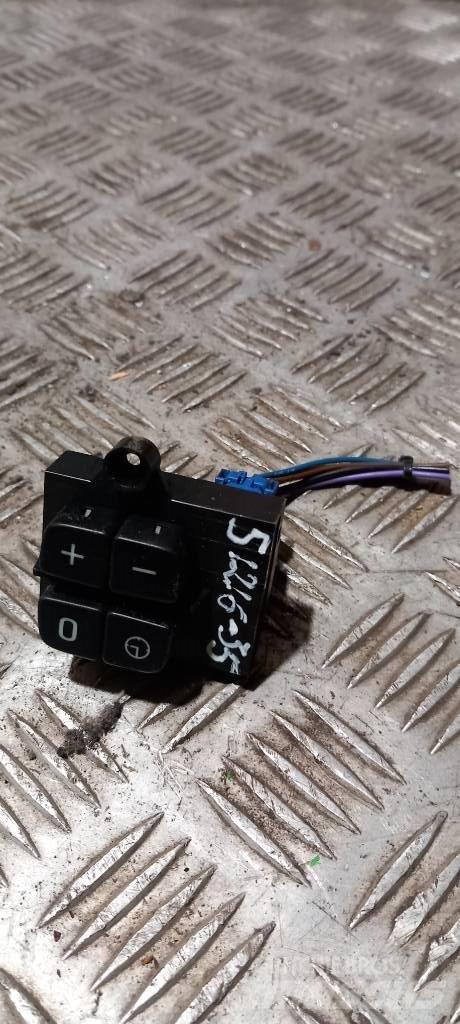 Scania R 440   1789934 Cabine e interni