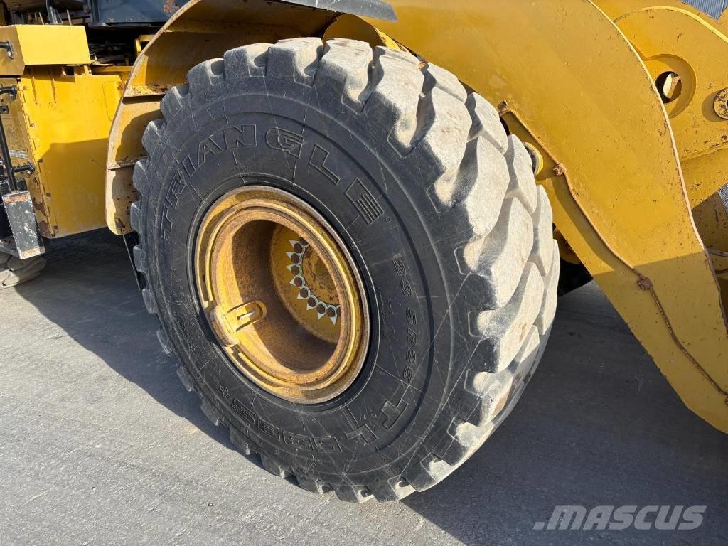 CAT 950 GC Pale gommate