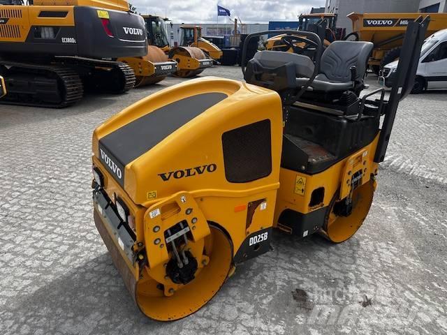 Volvo DD25B Rulli a doppio tamburo