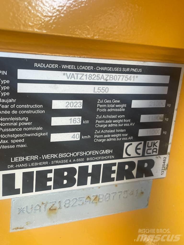 Liebherr L550XPower Pale gommate
