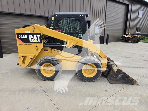CAT 246D Mini Pale Gommate