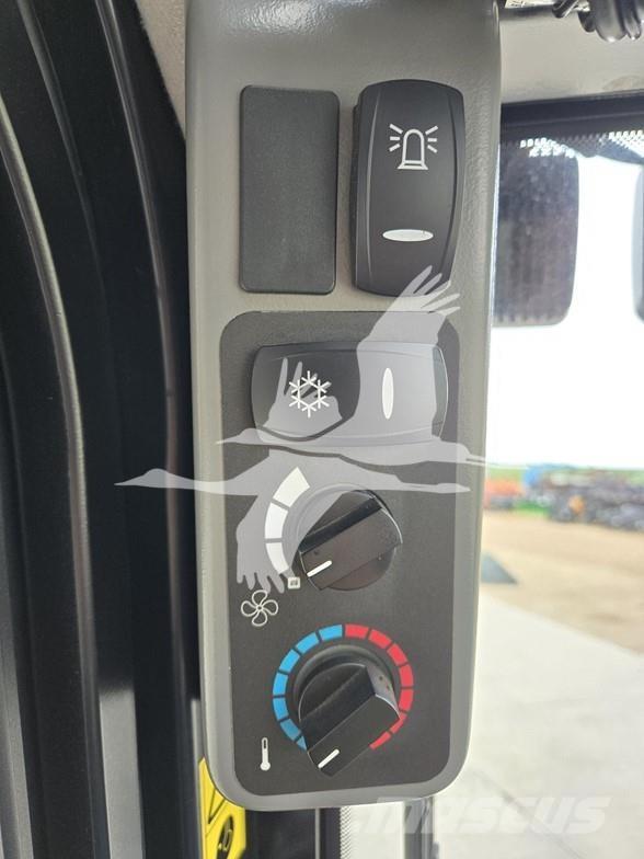 JCB 3TS-8T Mini Pale Gommate