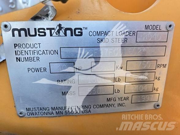 Mustang 2040 Mini Pale Gommate