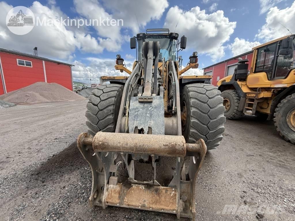 Volvo L 150 F Pale gommate