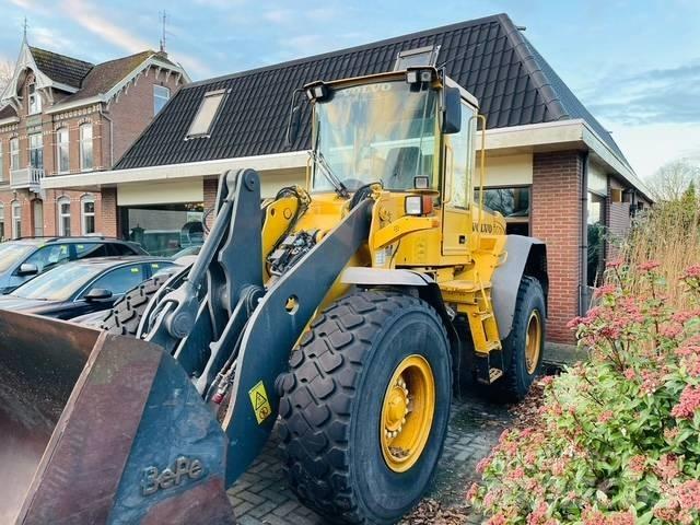 Volvo L90E Pale gommate
