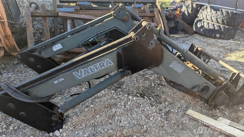 Valtra Loader Sollevatori telescopici per agricoltura