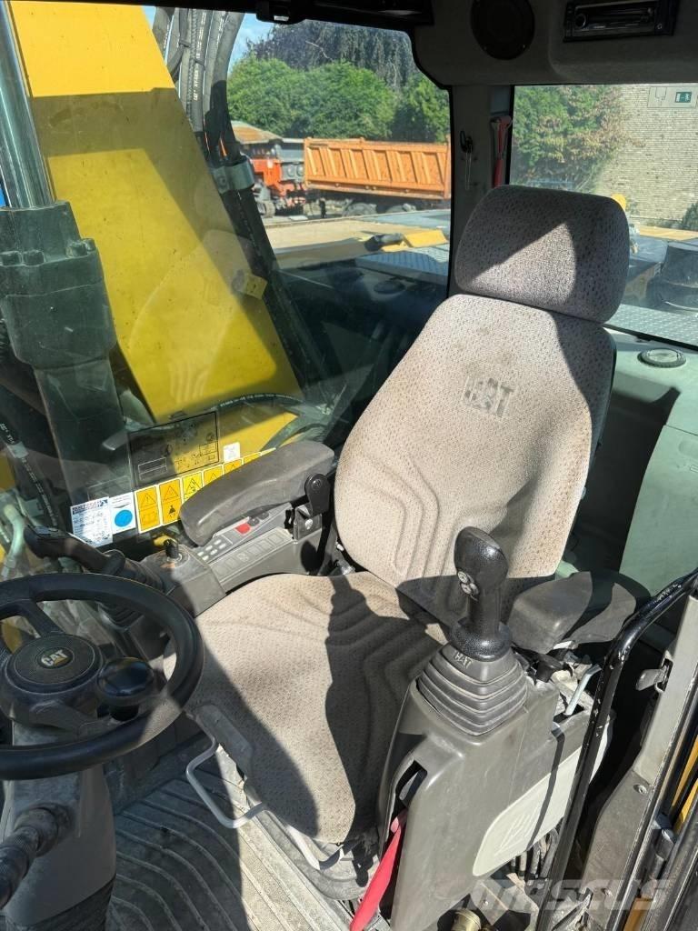 CAT M 316F Escavatori gommati