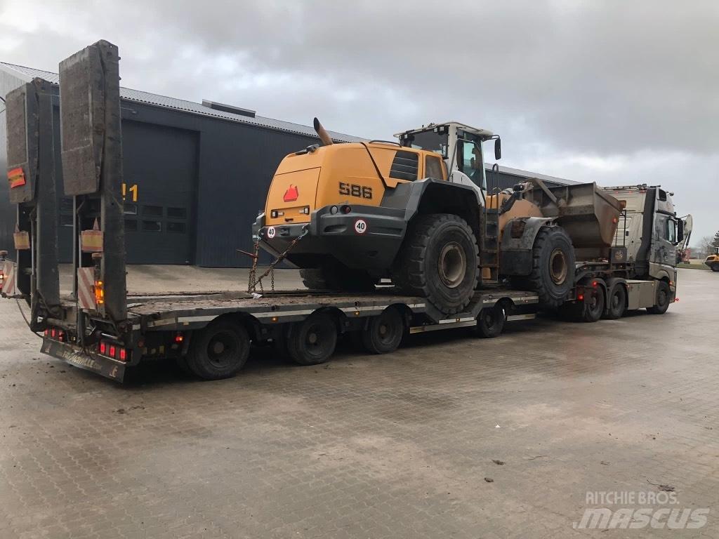 Liebherr L 586 Pale gommate