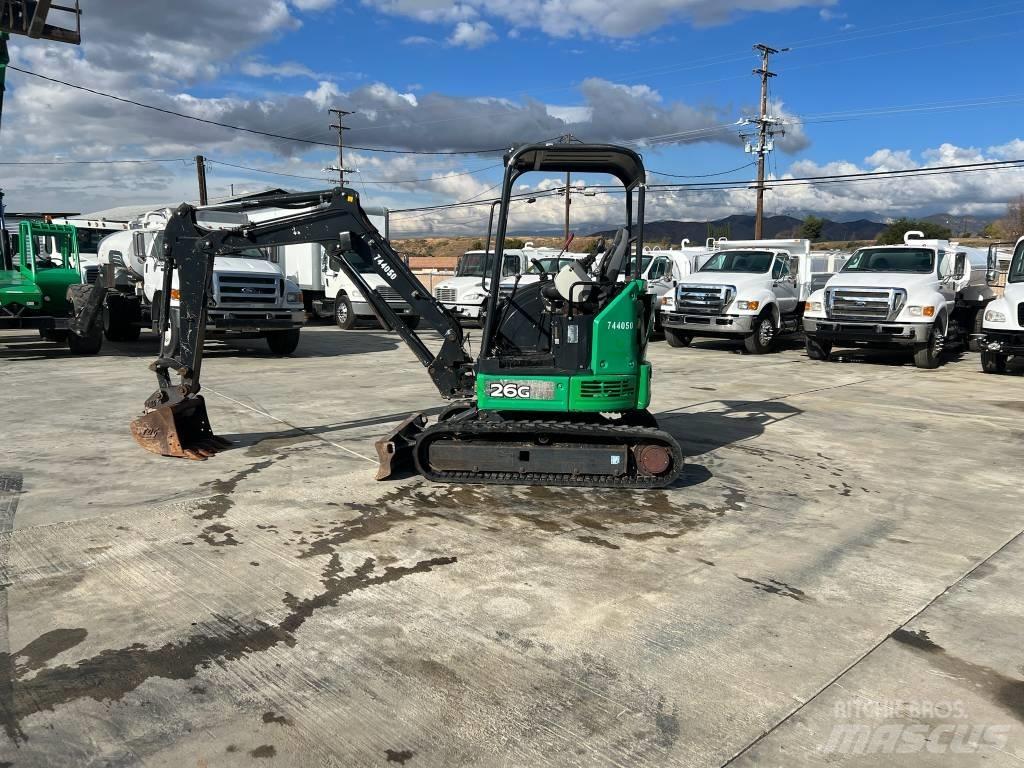 John Deere 26G Miniescavatori