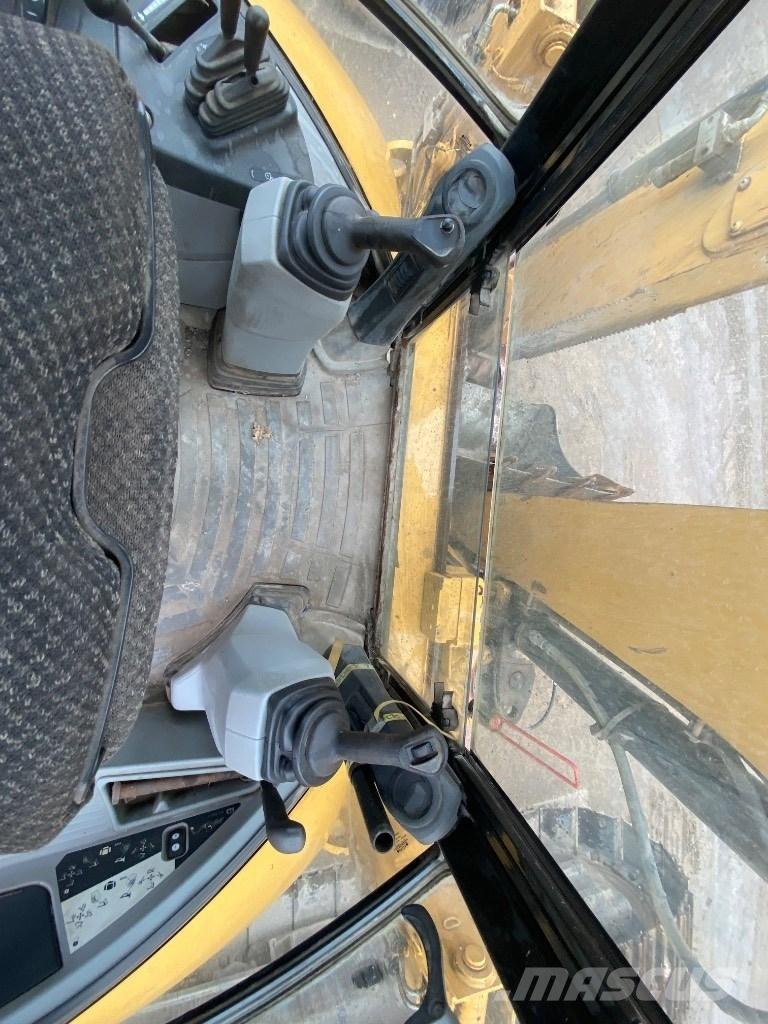 CAT 432 E Terne
