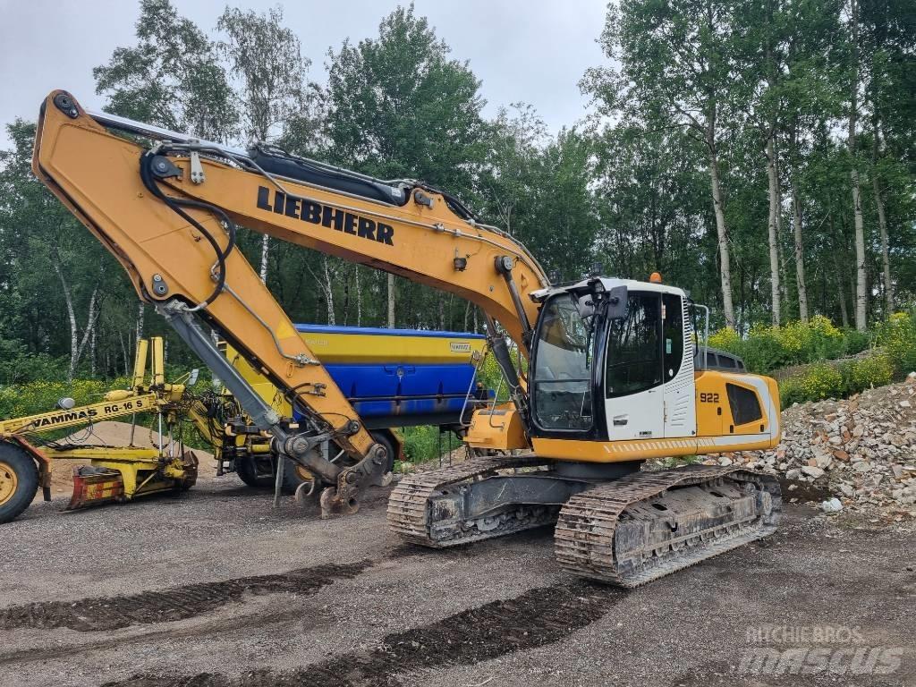Liebherr R 922 Escavatori cingolati