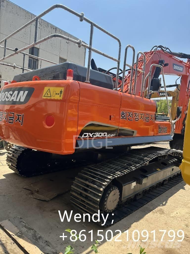 Doosan DX 300 Escavatori medi 7t - 12t