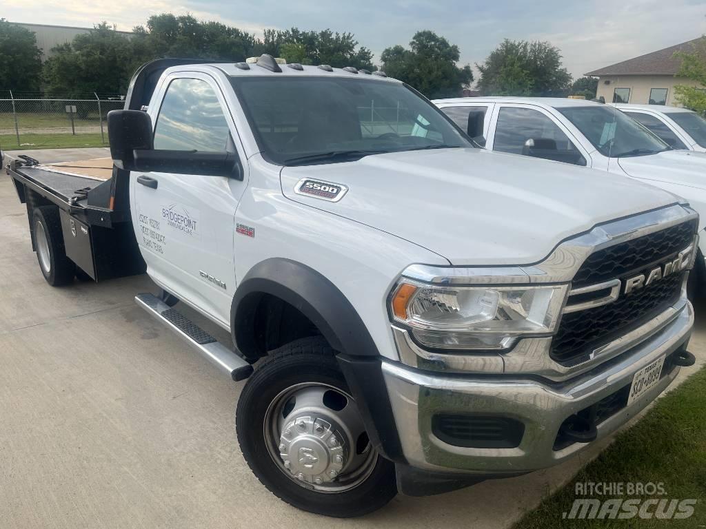 RAM 5500 Camion con sponde ribaltabili