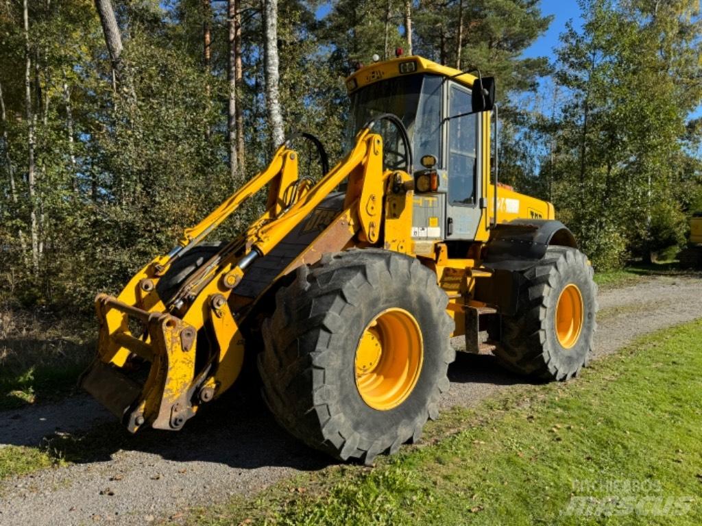 JCB 426 Agri (40 km/h) Pale gommate