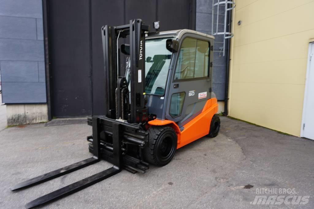 Toyota 8FBMT50 Carrelli elevatori elettrici