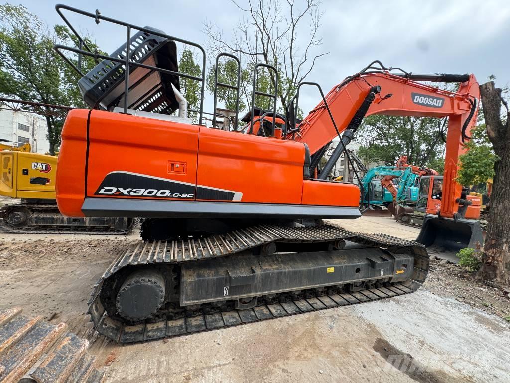 Doosan DX 300 Escavatori cingolati