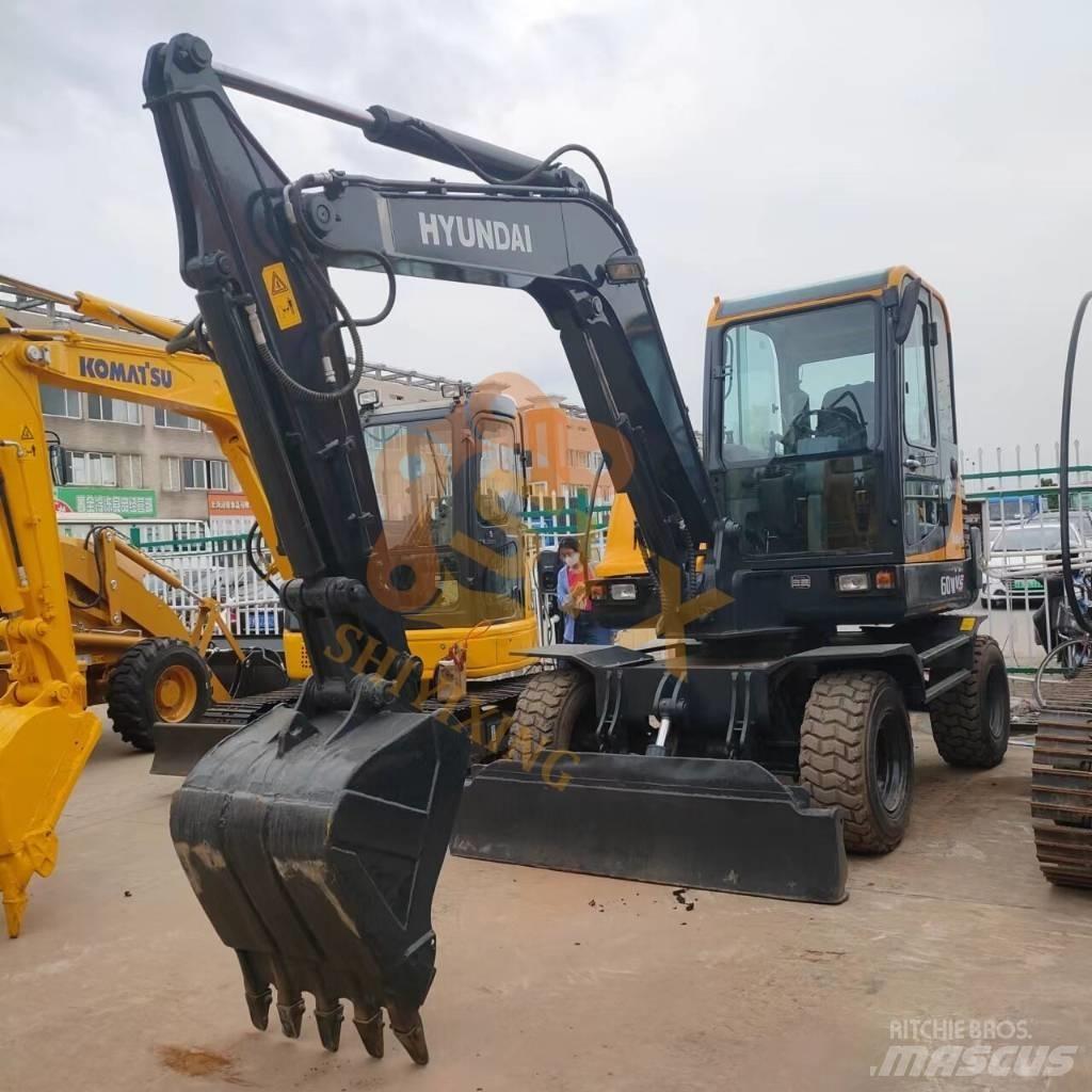 Hyundai 60w Escavatori gommati