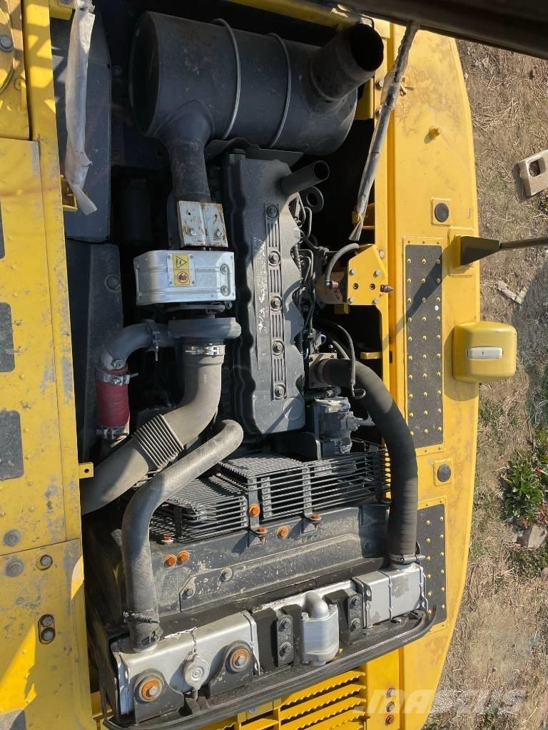 Komatsu PC 210 LC-7 Escavatori cingolati
