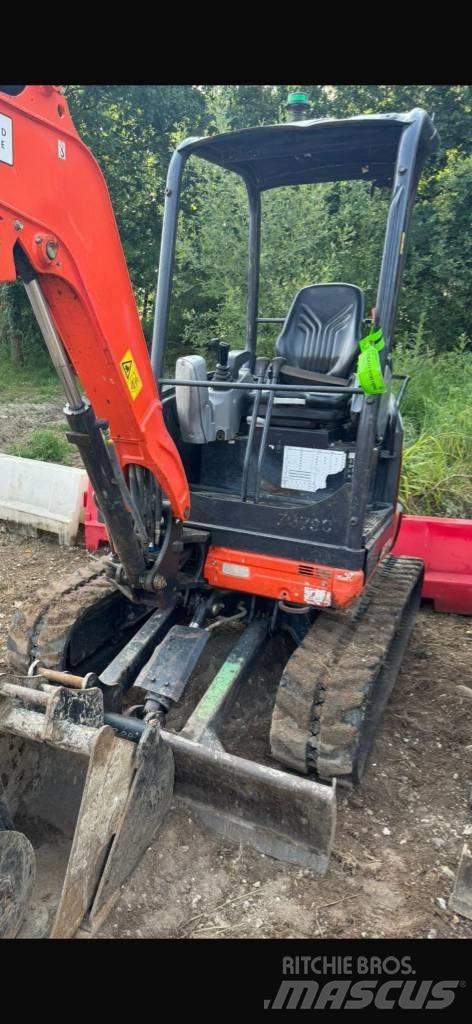 Kubota U 27-4 Miniescavatori