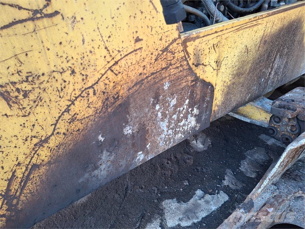 Komatsu D65EX-12 Furgoni altro