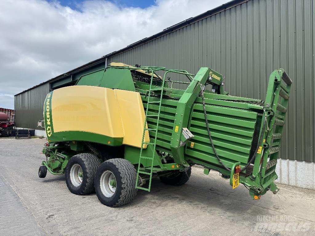 Krone Big Pack 12130 Presse quadre