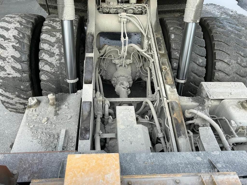 Komatsu HD605-7 Mini dumper