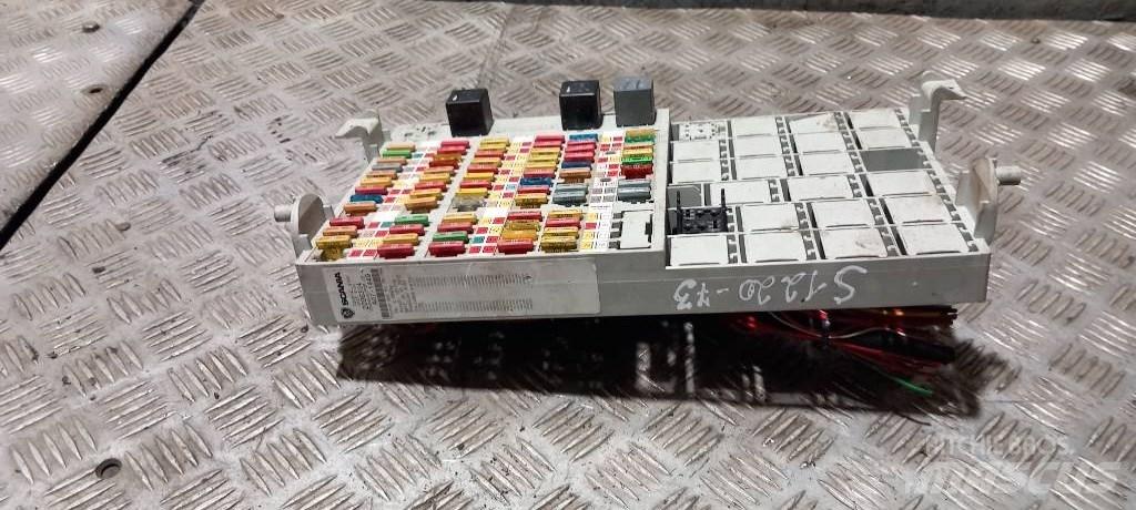 Scania G 400   2096304 Cabine e interni