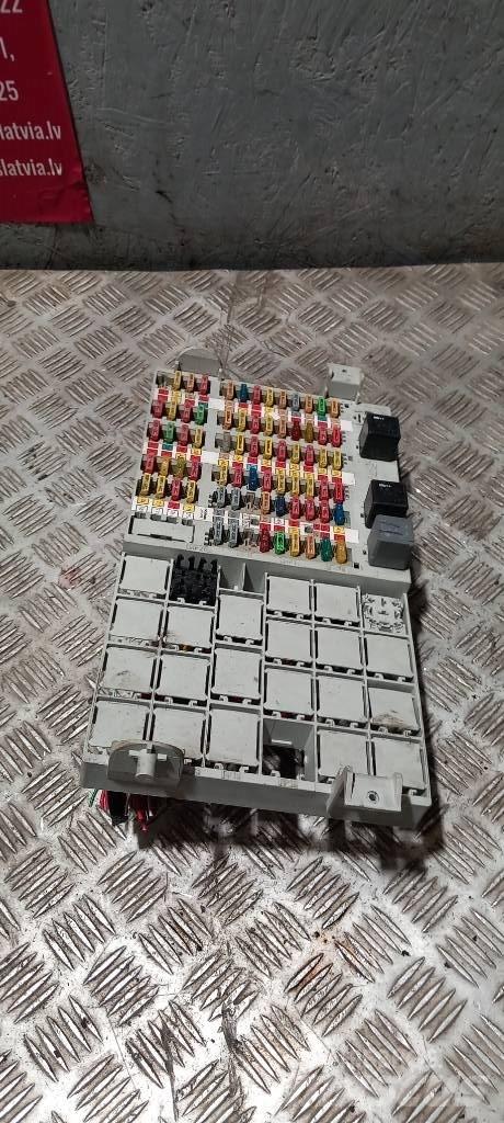 Scania G 400   2096304 Cabine e interni