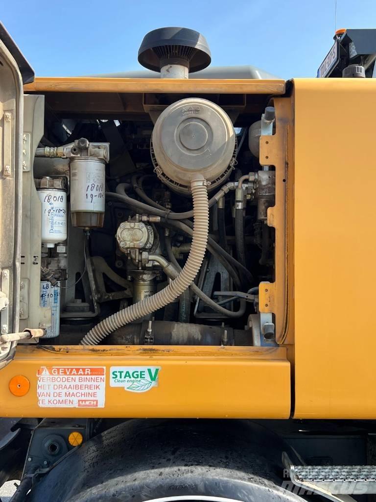 Liebherr A 914 Escavatori gommati