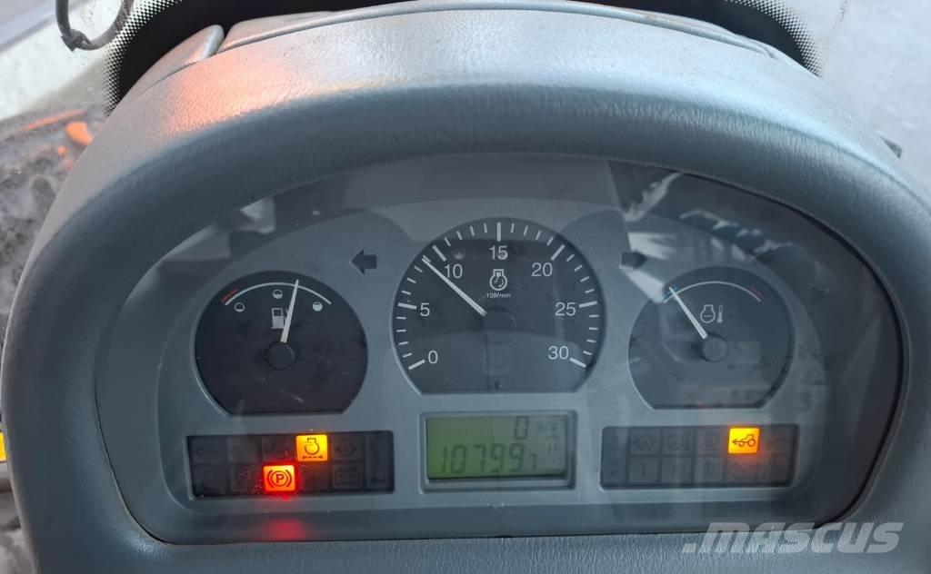 Valtra 8950 Trattori