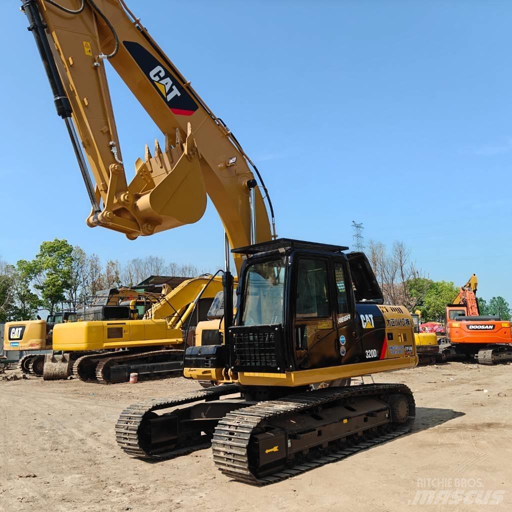 CAT 320D2 Escavatori cingolati