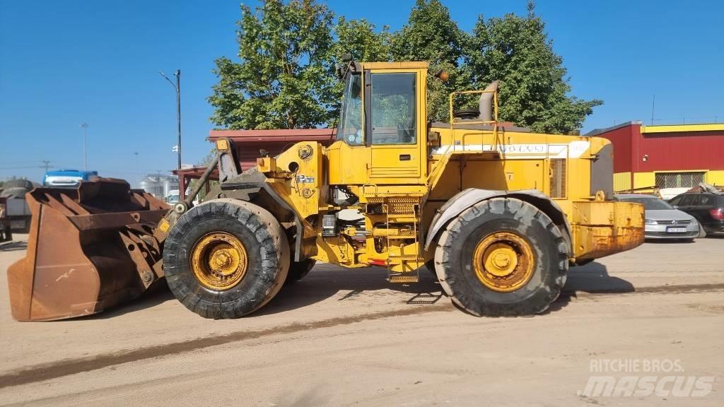 Volvo 180 D Pale gommate
