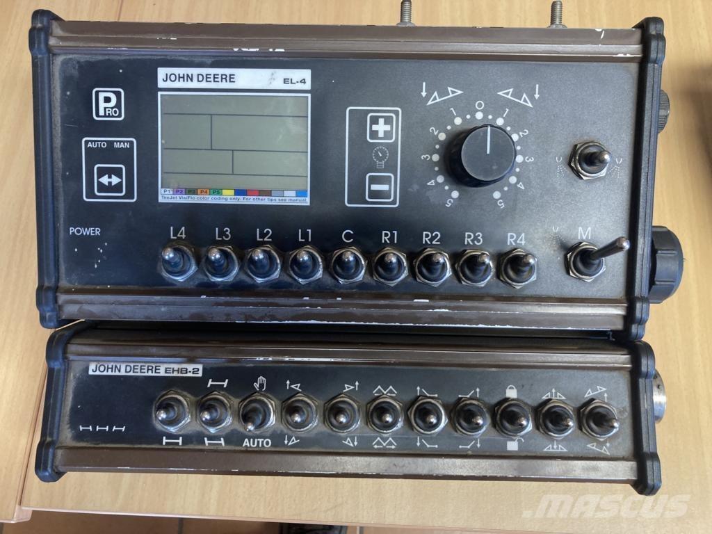 John Deere 732 Irroratrici trainate