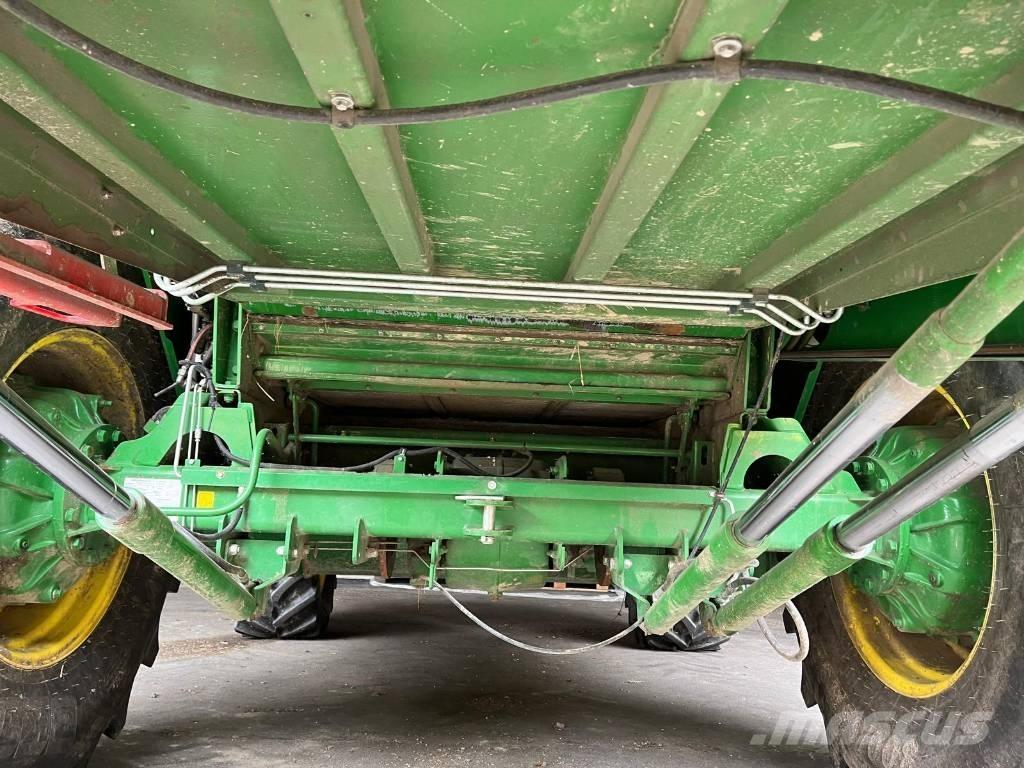 John Deere W 440 Mietitrebbiatrici