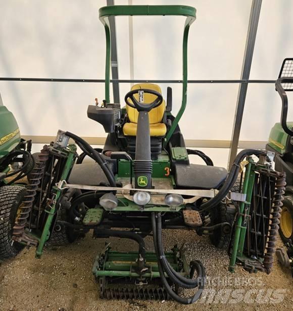 John Deere 7700 Tosaerba per il fairway