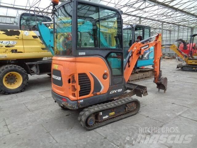 Doosan DX19 Miniescavatori