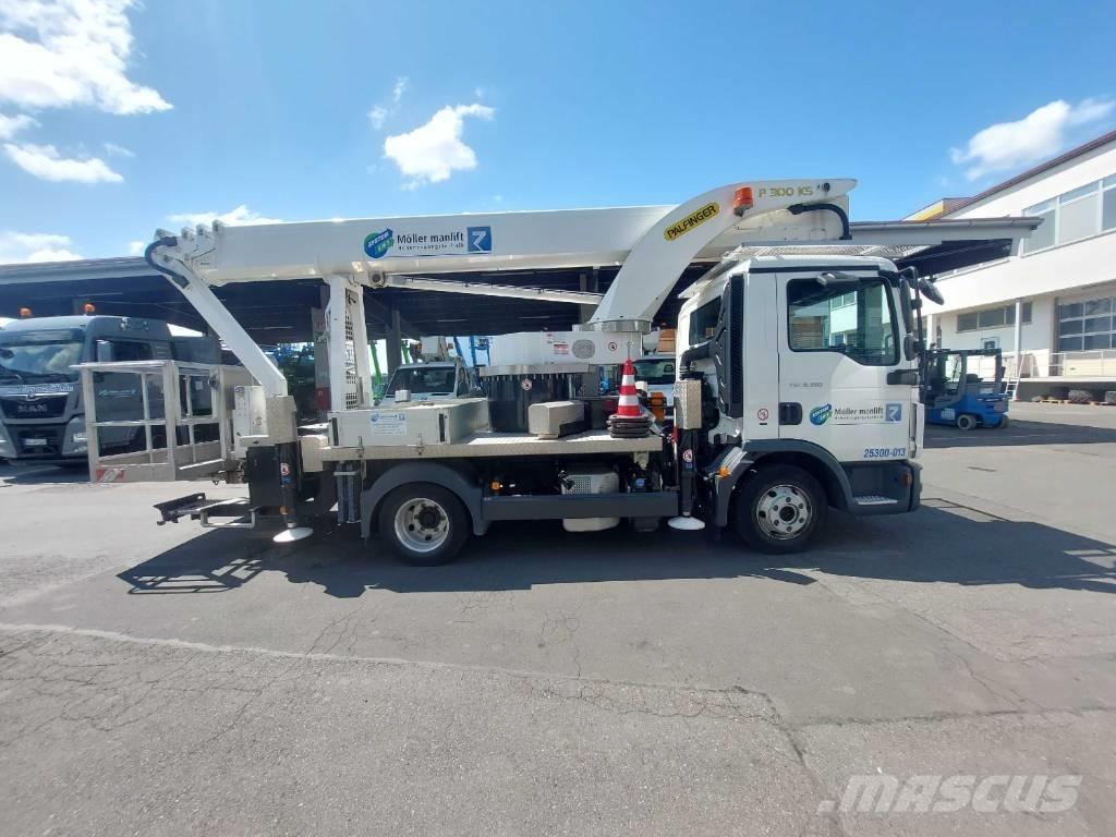 Palfinger P 300 KS Piattaforme autocarrate