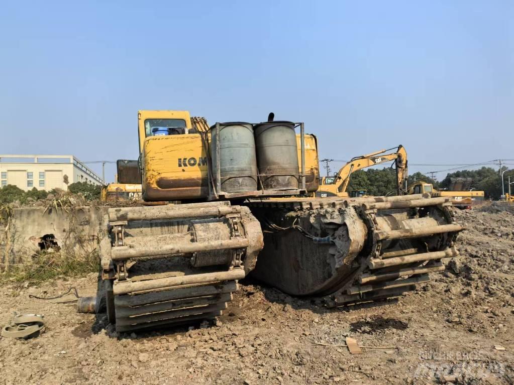 Komatsu PC 200-6 Escavatori anfibi