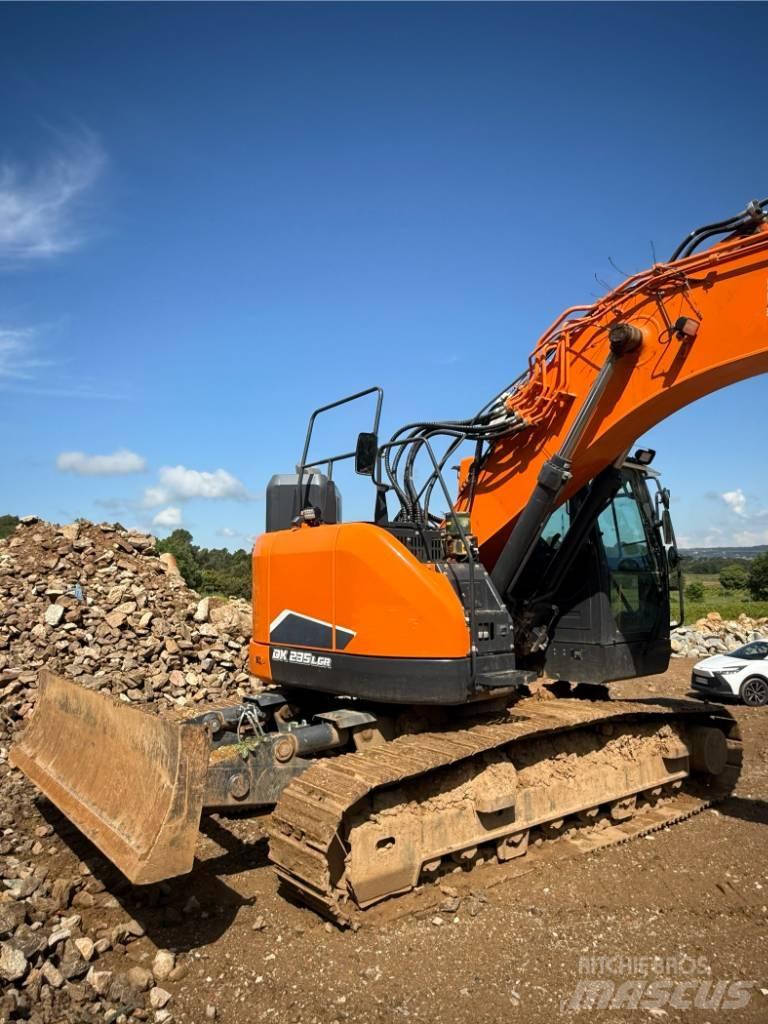 Doosan DX 235 LCR Escavatori cingolati