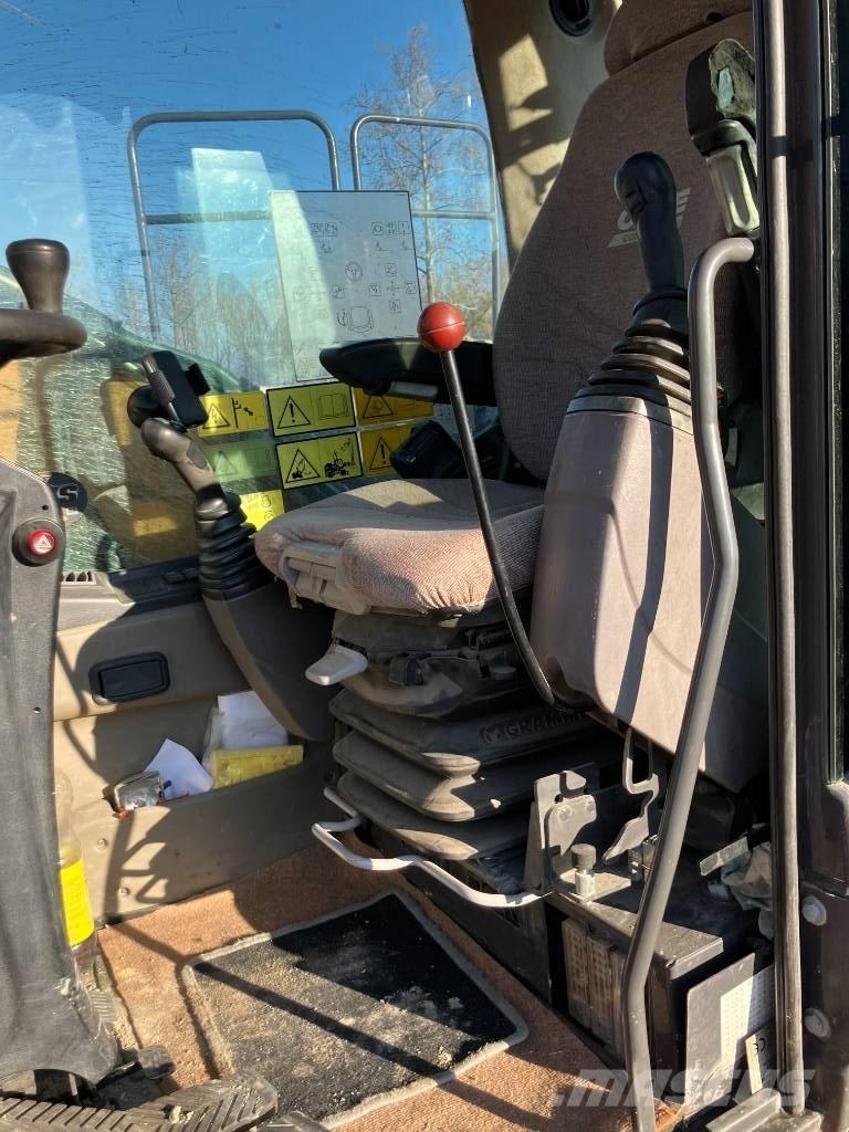 CASE WX 148 Escavatori gommati