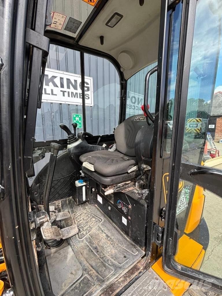 JCB 8026 CTS Miniescavatori