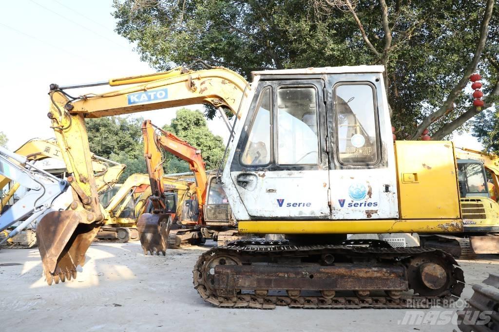 Kato HD 250 V II Escavatori cingolati