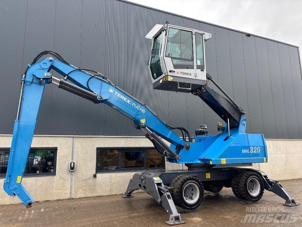 Fuchs MHL 320 D Movimentazione rifiuti