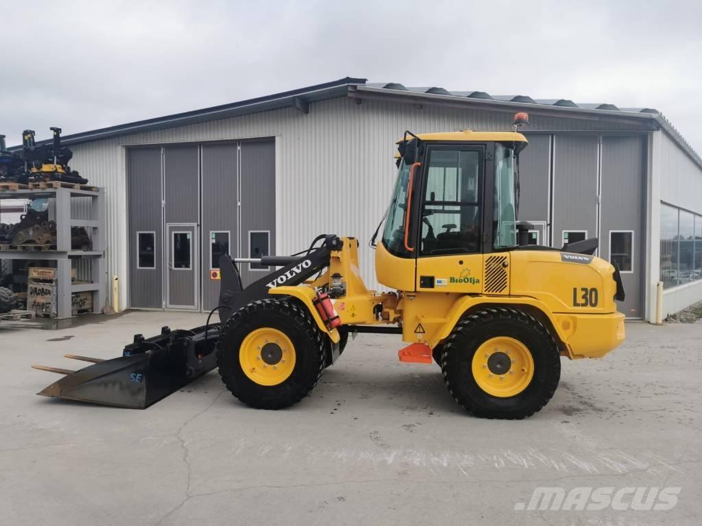 Volvo L30HS Pale gommate