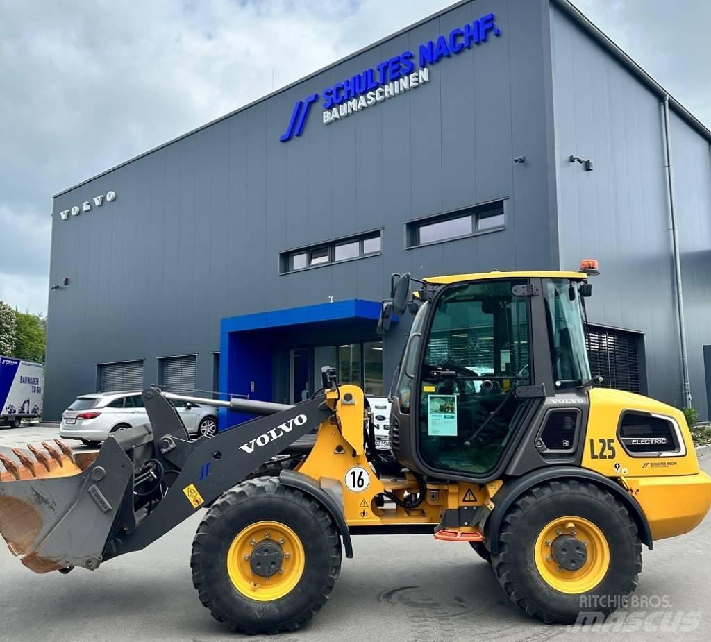 Volvo L 25 Electric Pale gommate