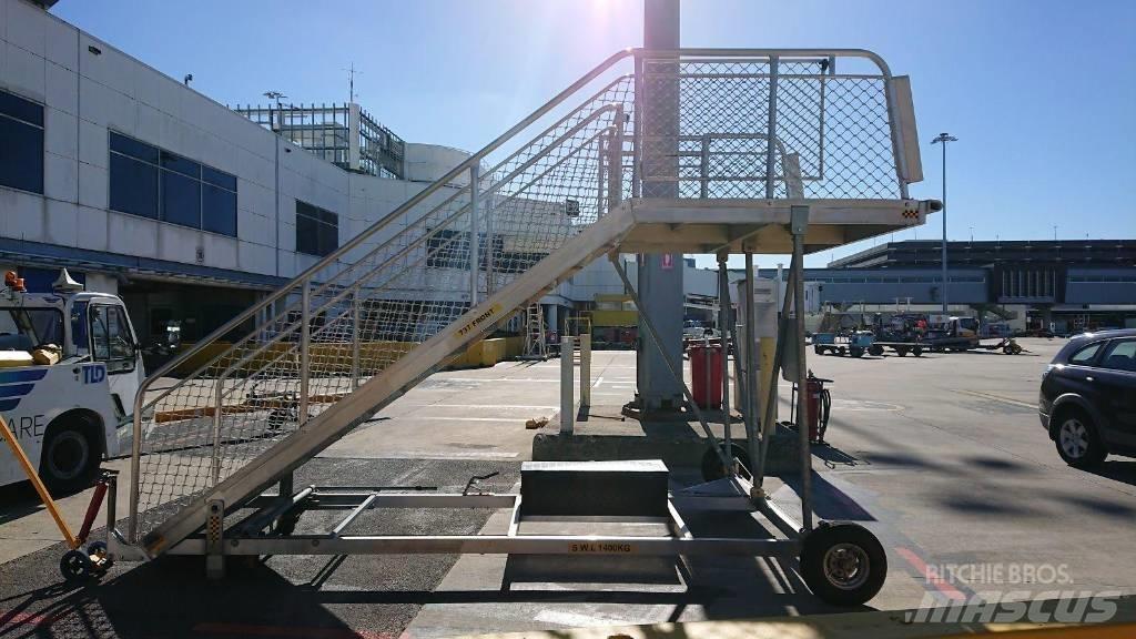  PASSENGER STAIRS Movimentazione Materiali - Altro
